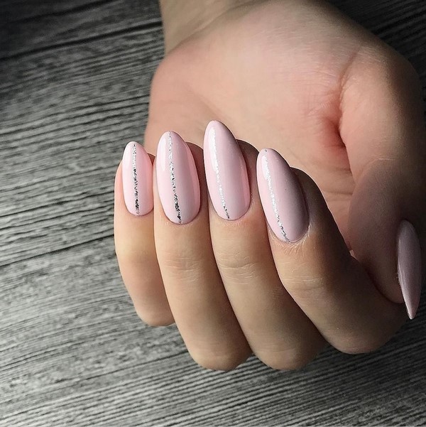 Idea bergaya manicure neutral 2024-2025: berita terkini dan imej teratas
