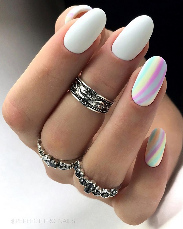 Idea bergaya manicure neutral 2024-2025: berita terkini dan imej teratas