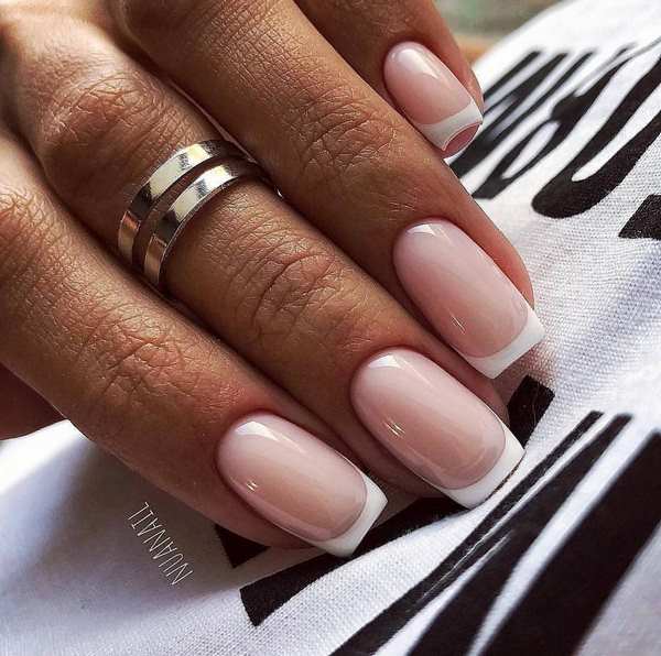 Menawan manicure lembut 2024-2025 - idea yang paling indah untuk reka bentuk lembut marigolds