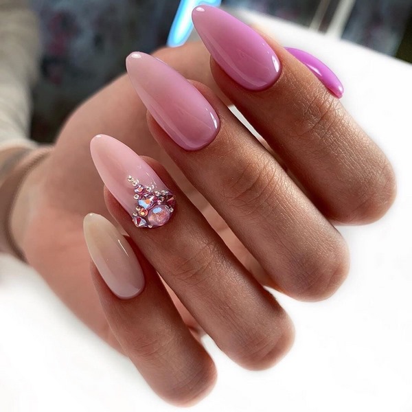 Menawan manicure lembut 2024-2025 - idea yang paling indah untuk reka bentuk lembut marigolds