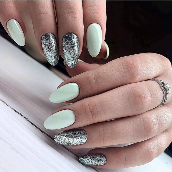 Menawan manicure lembut 2024-2025 - idea yang paling indah untuk reka bentuk lembut marigolds