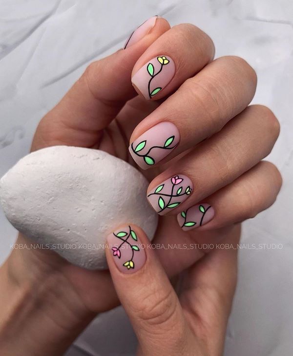 Menawan manicure lembut 2024-2025 - idea yang paling indah untuk reka bentuk lembut marigolds