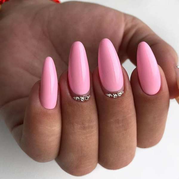 Menawan manicure lembut 2024-2025 - idea yang paling indah untuk reka bentuk lembut marigolds