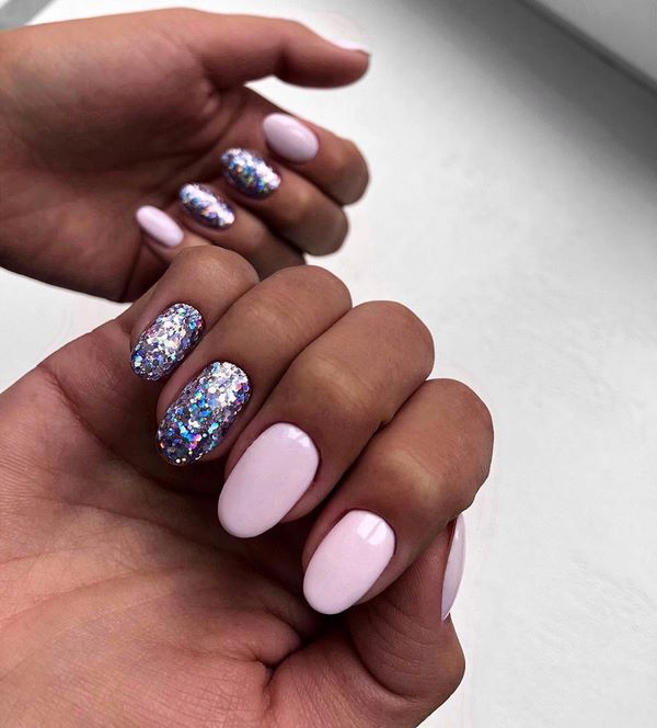 Menawan manicure lembut 2024-2025 - idea yang paling indah untuk reka bentuk lembut marigolds
