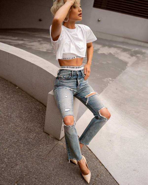 Jeans wanita bergaya baru: model dan gaya terbaik musim ini 2024-2025