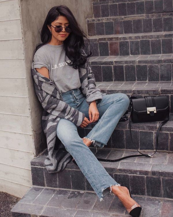 Jeans wanita bergaya baru: model dan gaya terbaik musim ini 2024-2025