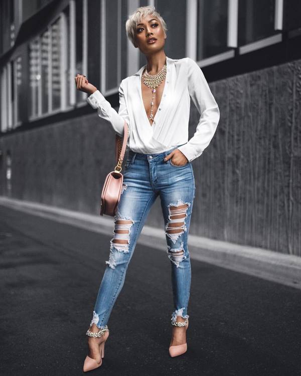 Jeans wanita bergaya baru: model dan gaya terbaik musim ini 2024-2025