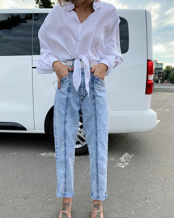 Jeans wanita bergaya baru: model dan gaya terbaik musim ini 2024-2025
