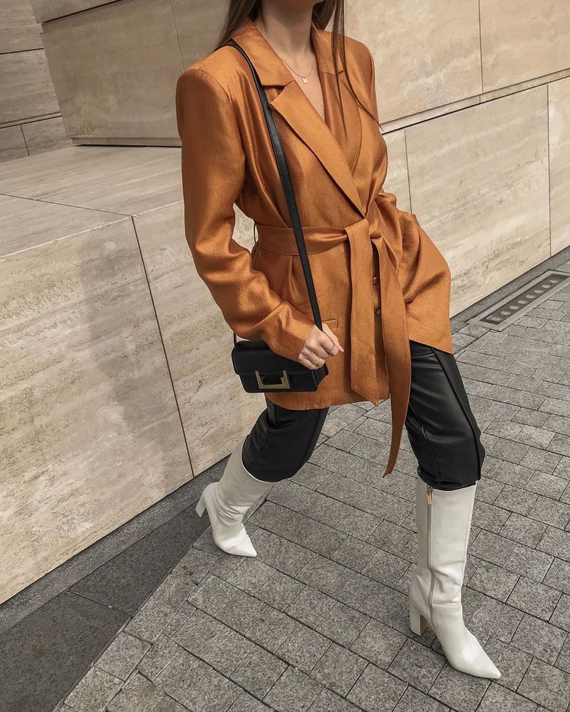 Trend baru untuk jaket wanita 2024-2025. Imej teratas untuk setiap selera