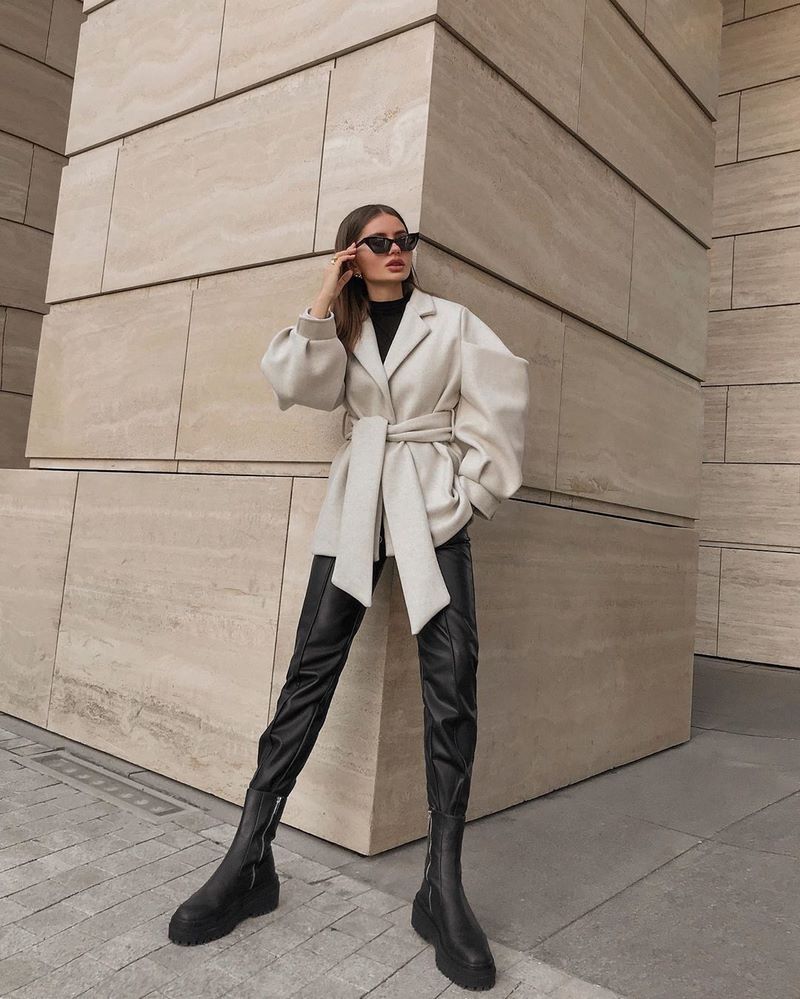 Trend baru untuk jaket wanita 2024-2025. Imej teratas untuk setiap selera