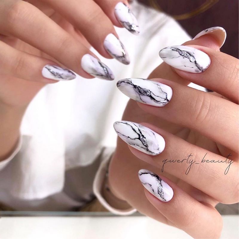 Idea kreatif untuk manicure marmar 2024-2025: berita reka bentuk segar