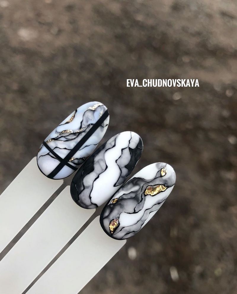 Idea kreatif untuk manicure marmar 2024-2025: berita reka bentuk segar
