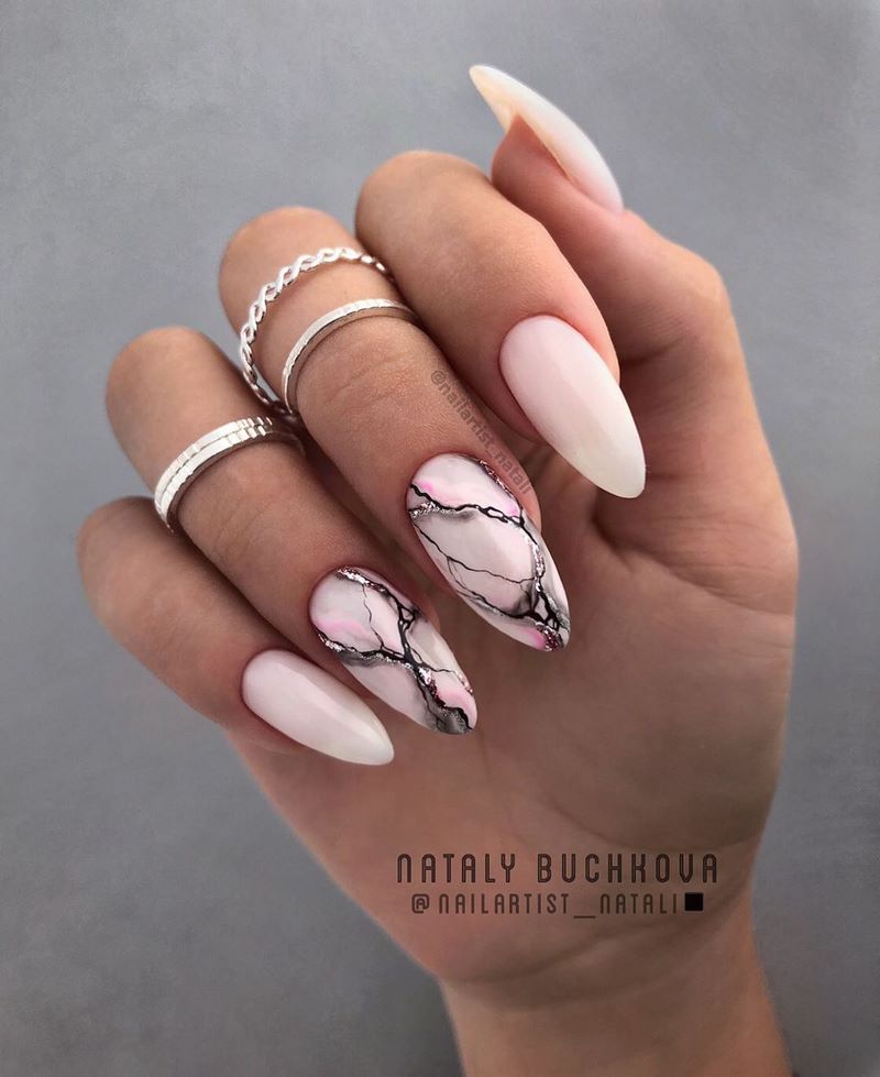 Idea kreatif untuk manicure marmar 2024-2025: berita reka bentuk segar