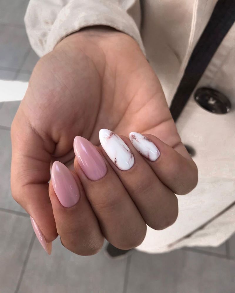 Idea kreatif untuk manicure marmar 2024-2025: berita reka bentuk segar