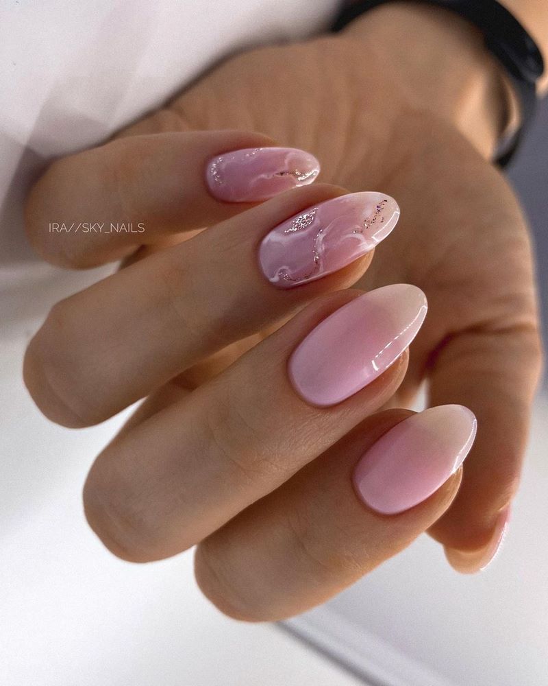 Idea kreatif untuk manicure marmar 2024-2025: berita reka bentuk segar