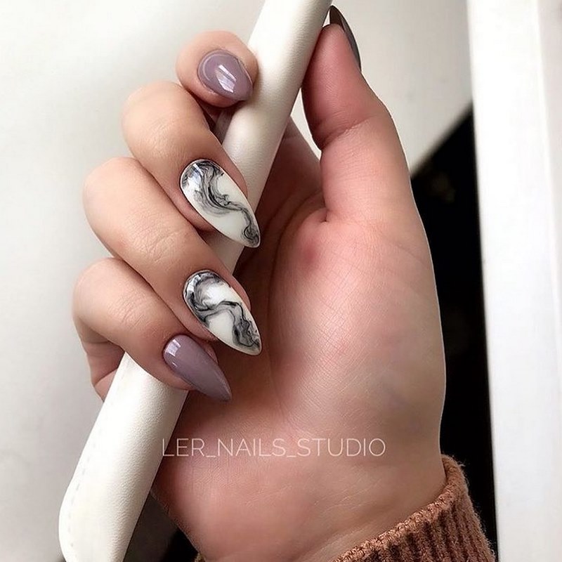 Idea kreatif untuk manicure marmar 2024-2025: berita reka bentuk segar
