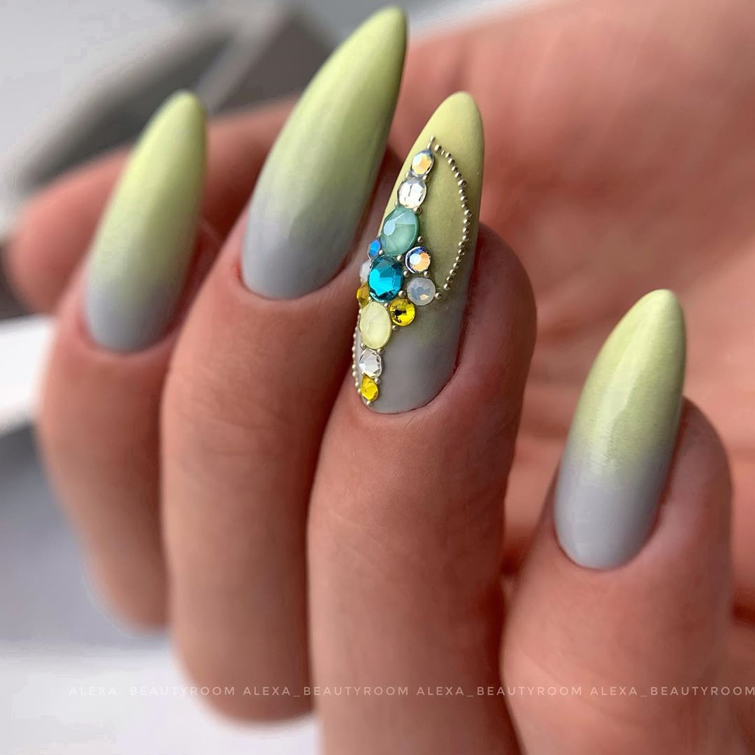 The most beautiful manicure trends in the season 2024-2025: top new products, the best ideas in the photo