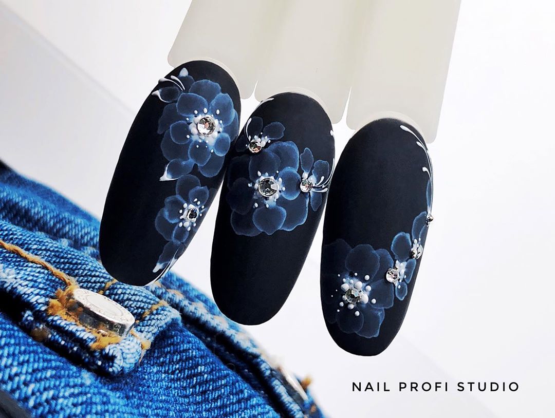 The most beautiful manicure trends in the season 2024-2025: top new products, the best ideas in the photo